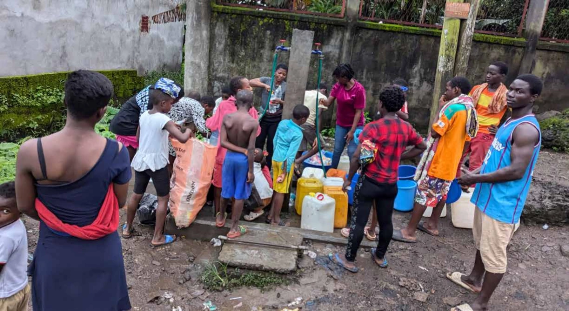 People harvesting water in Cameroon